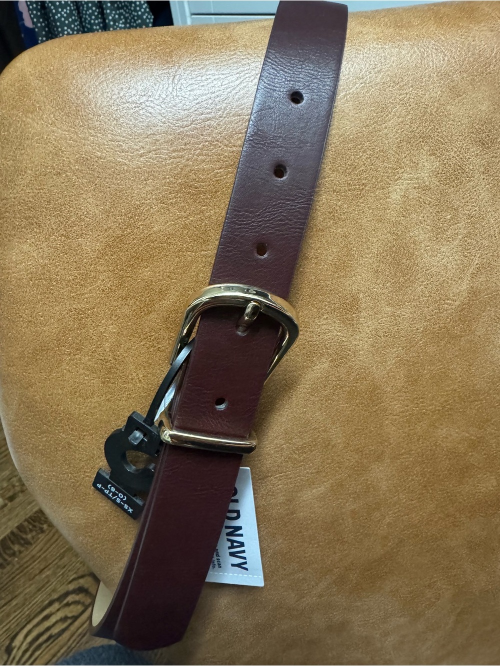 OLD NAVY Classic Wide Brown Faux Leather Belt with Gold Buckle - Picture 2 of 2